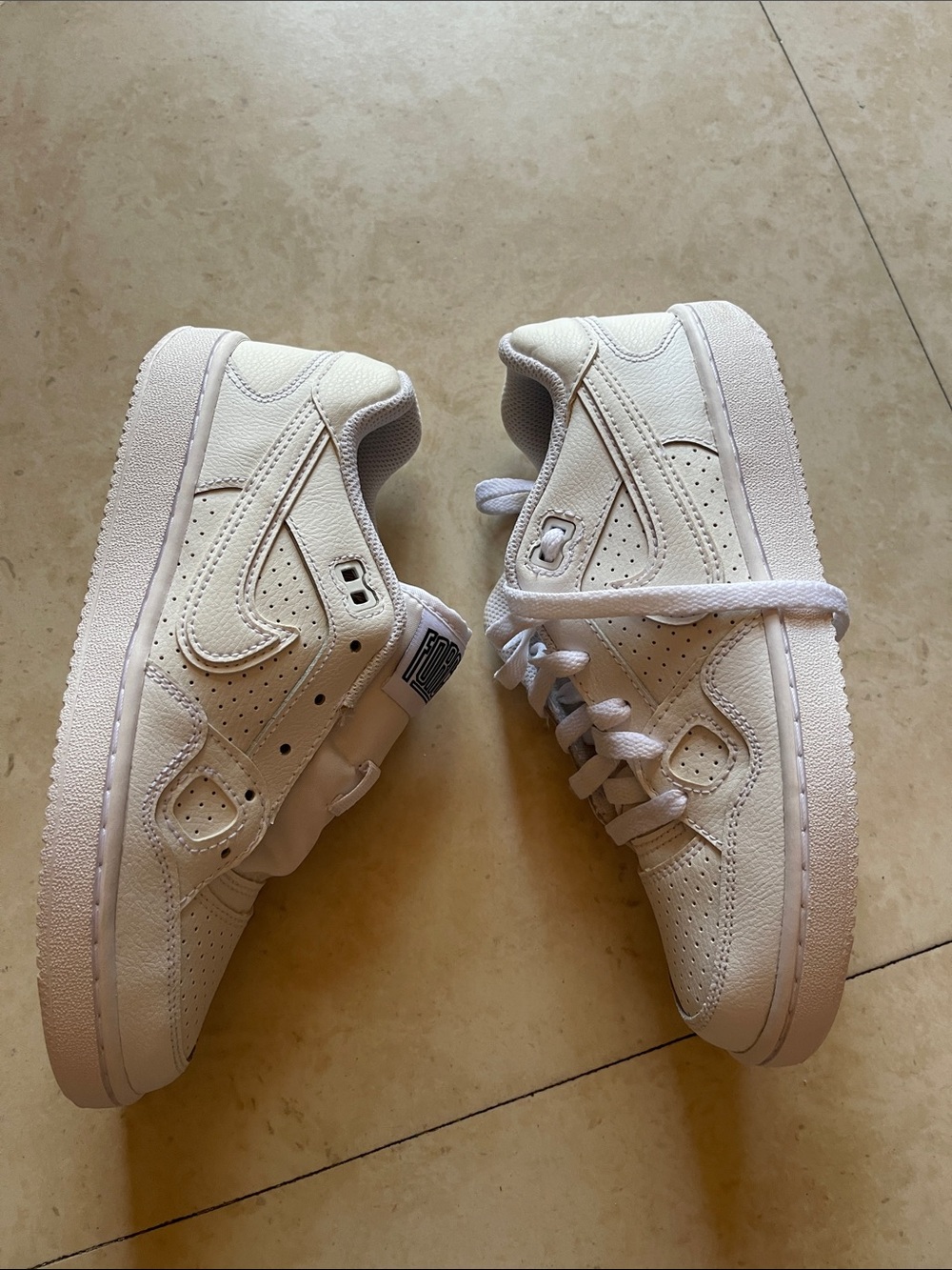 Nike Airforce 1  Kids White Low-Top Sneakers